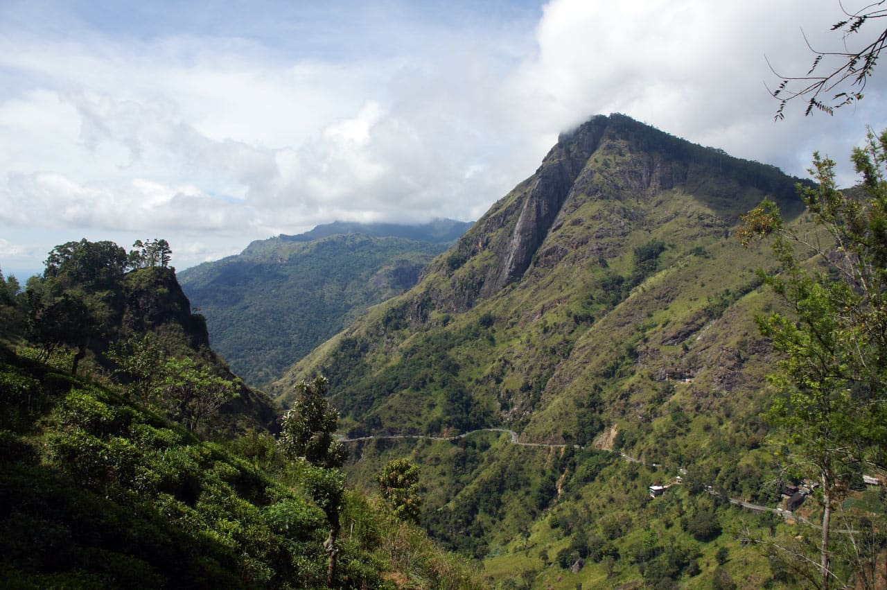 Ella Rock view point Sri Lanka MIracle Planets