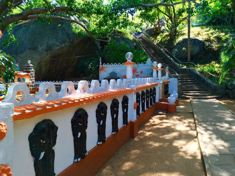 Pidurangala Rock Sri Lanka Miracle Planets